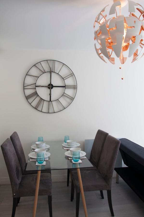 Apartment Gemini Hurst